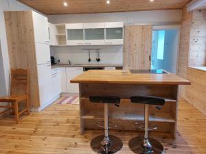 Kuchyňa alebo kuchynka v ubytovaní Gästehaus - Camping- Weinhof Radl + 37 fotografií