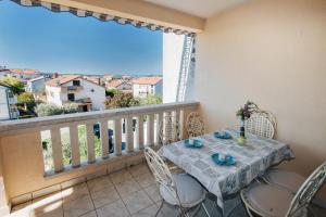 Balkon lub taras w obiekcie Salvia 4 Stars Apartment