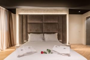 Posteľ alebo postele v izbe v ubytovaní Brera Luxury Apartment near Duomo With Wifi