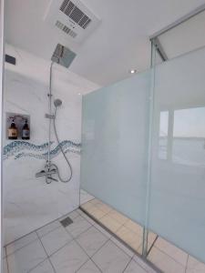 Un baño de 麗詩旅海景民宿