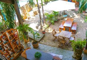 Aed väljaspool majutusasutust Hotel Boruca Tamarindo