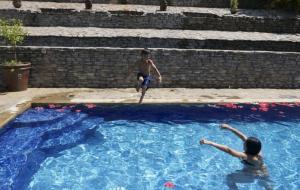 Bazén v ubytování Unique 5 Architectural Homes, Pool & Wi-Fi nebo v jeho okolí