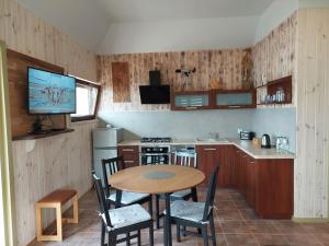 Kuchnia lub aneks kuchenny w obiekcie Port Jeziorak