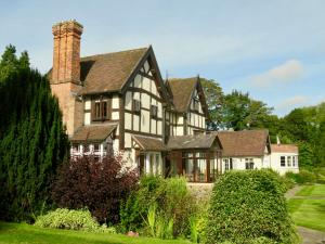 Gallery image of Old Hall Cressage in Shrewsbury