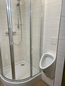 Łazienka w obiekcie Privatzimmer Weber