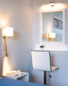 A bathroom at Nondas Apartments