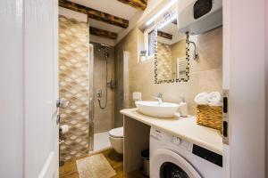 Kúpeľňa v ubytovaní Reval Luxury Stone house apartments**** + 28 fotografií