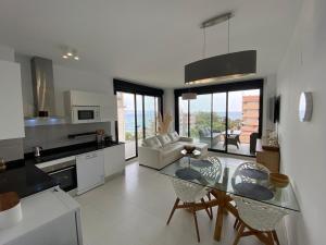 Kuchyň nebo kuchyňský kout v ubytování Calpe Beach 2 sea view & Ifach + 15 fotografií