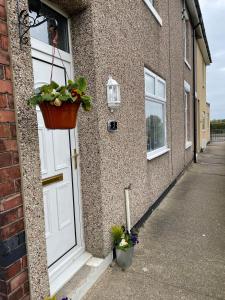 Gallery image of Railway Cottage Retreat in Blythe