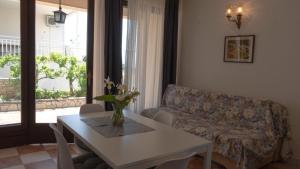 Fotografia z galérie ubytovania Apartment with beautiful sea view v destinácii Rabac + 9 fotografií