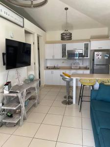 A kitchen or kitchenette at MY DREAM BEACH HOUSE