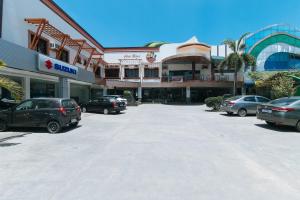 Gallery image of RedDoorz Premium @ Nick Hotel Gerona Tarlac in Tarlac