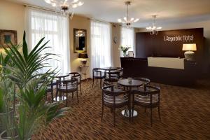 Posezení v ubytování 1.Republic Hotel