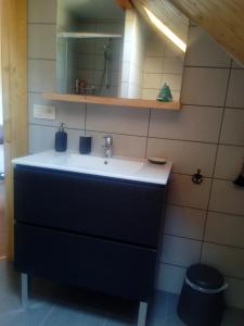 Koupelna v ubytování Chambre d'hotes des Poisets