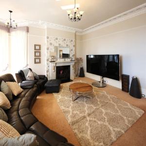 Gallery image of Torbay Rise sea side villa with family facilities in Torquay