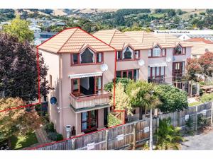 Gallery image of Les Troupes Apartments in Akaroa