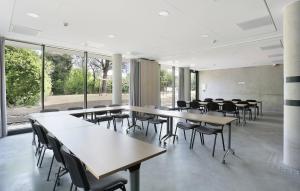 Appart Hotel Odalys City Toulouse Blagnac Aéroport餐厅或其他用餐的地方