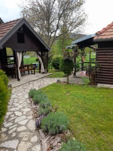 Zahrada ubytování Drinska Tajna