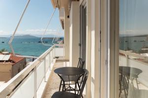 En balkong eller terrasse på Dream Casa by the Sea