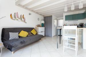 Η κουζίνα ή μικρή κουζίνα στο La maisonnette malouine