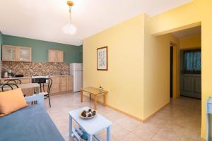 Kuchyňa alebo kuchynka v ubytovaní Afroditi Apartments