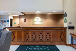Vstupní hala nebo recepce v ubytování Wingate by Wyndham Gillette + 37 fotografií
