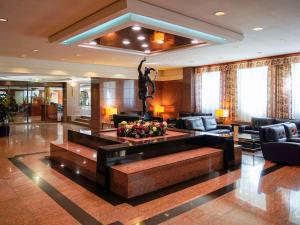 Ruang duduk di Mercure Andorra