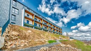 Budova, v ktorej sa apartmán nachádza