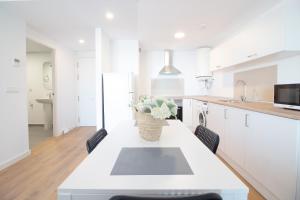 Kuchyňa alebo kuchynka v ubytovaní Global Properties, Increible apartamento con vistas al mar, Canet d'en Berenguer