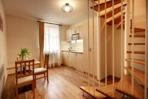 Apartmány Tatra的厨房或小厨房