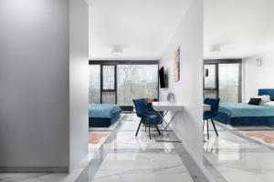 Posedenie v ubytovaní EASY RENT Apartments - Blue Place + 26 fotografií