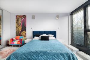 Posteľ alebo postele v izbe v ubytovaní EASY RENT Apartments - Blue Place