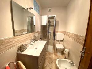 Ένα μπάνιο στο Casa Vacanze Cascina Mombello +11 φωτογραφίες