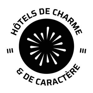 ヴァンヌにあるオテル ル ブルターニュの白黒のロゴ