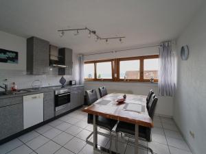 Dining area sa apartment