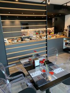 Ảnh trong thư viện ảnh của Visioni Lake View Boutique Rooms & Breakfast - Adults Friendly ở Riva del Garda