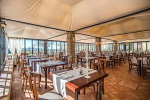 Restaurace v ubytování Abbazia Collemedio Resort & Spa