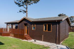 Gallery image of Finest Retreats - Serendipity Lodge in Torpoint