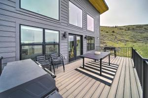 Gallery image of Modern Davenport Home with Water View and Grill! in Davenport