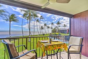 Balkon oz. terasa v nastanitvi Molokai Shores Resort Condo with Pool and Views!