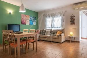 Posezení v ubytování Casa Aigua Blava by SeaMount Rentals