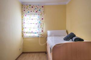 Postel nebo postele na pokoji v ubytování Casa Aigua Blava by SeaMount Rentals