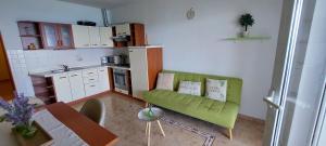Kuchyň nebo kuchyňský kout v ubytování VeLun apartmani