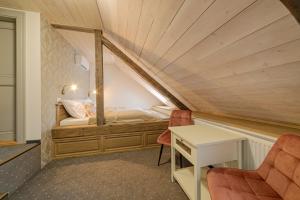 バンスカー・シュチャヴニツァにあるAuraの小さな部屋で、ベッド1台が備わります。