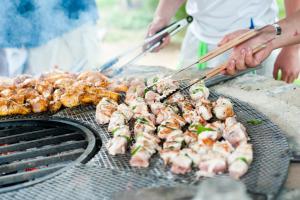 マルメディにあるMalmedy Youth Hostelの燭火焼き