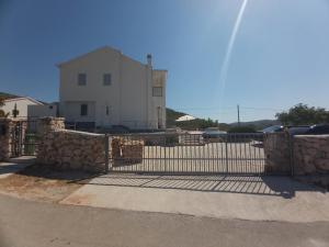 Gallery image of Apartment Olea in Marina