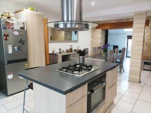 Dapur atau dapur kecil di Agréable maison de ville tout confort