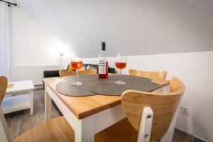 Nápoje v ubytovaní Apartamenty Ustronne Liściasta