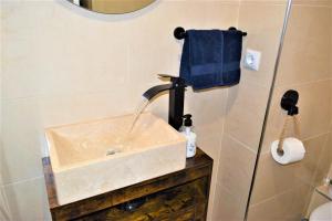 A bathroom at Acuarela Studio in Benalmádena