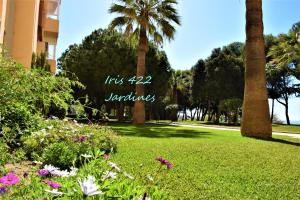 A garden outside Acuarela Studio in Benalmádena
